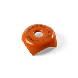 Tête métallique gravée